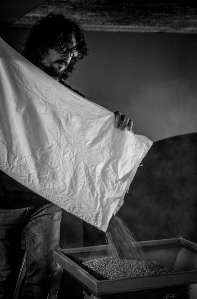 File:Den Herberg - Akke - brewing process 1.jpg