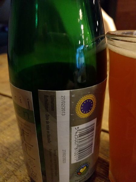 File:3 Fonteinen Geuze 27 Feb 2013.jpg