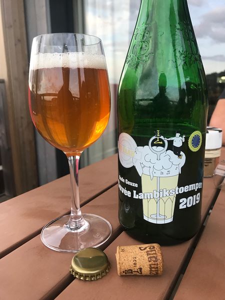 File:Cuvee Lambikstoemper batch 2.jpg