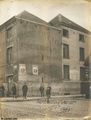1905 Brewery photo with advertisement for lambic, faro, and "lambic-gueuse".