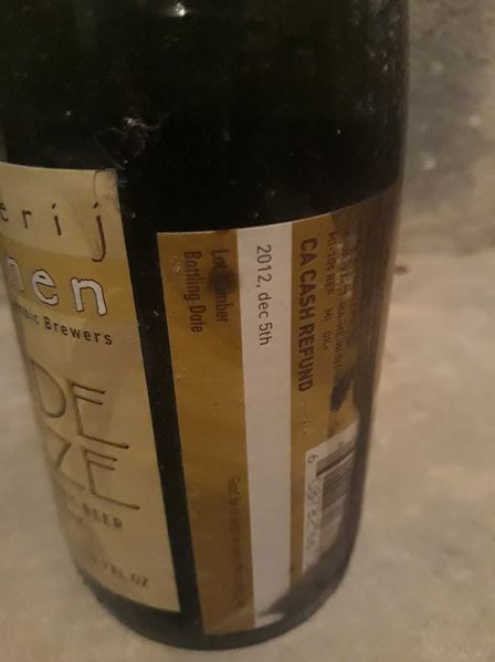 File:3 Fonteinen Geuze 5 Dec 2012.jpg