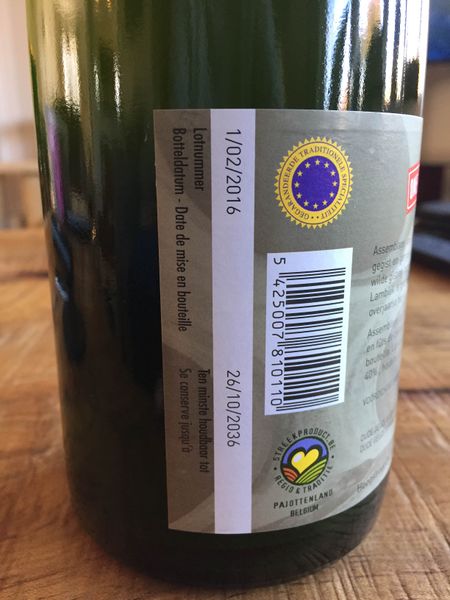 File:3 Fonteinen Geuze 1 Februrary 2016.jpg