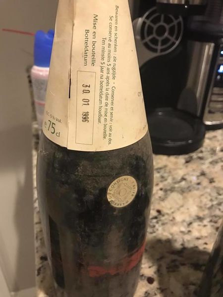 File:3 Fonteinen Kriek 30 Jan 1996.jpg